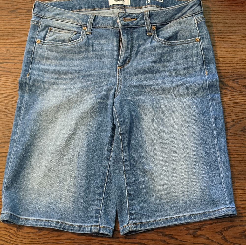 Sona Bermuda Size 10 Jean Shorts